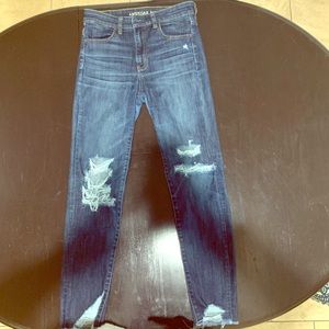 Women’s cropped skinny jeans